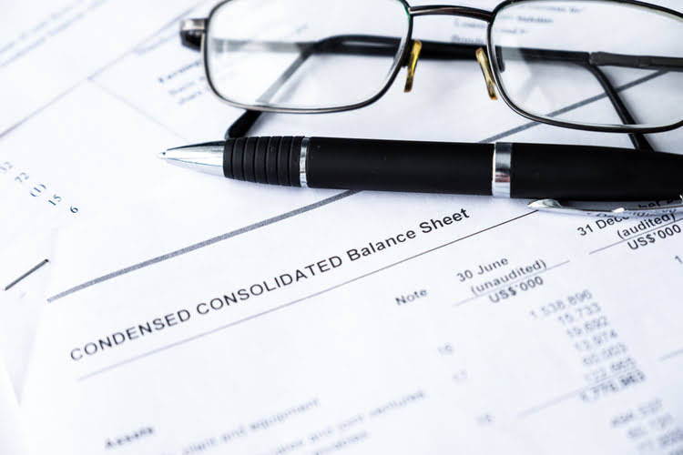 accrued revenue vs accounts receivable