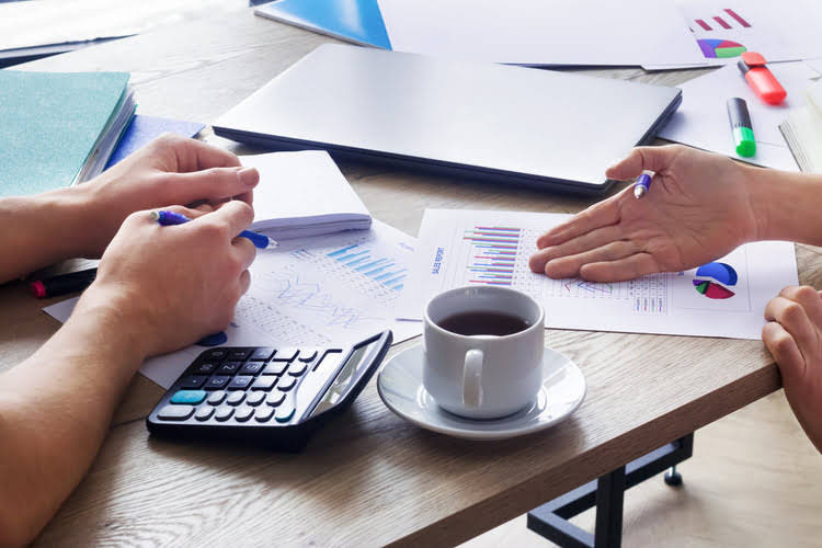 how to calculate receivable turnover ratio