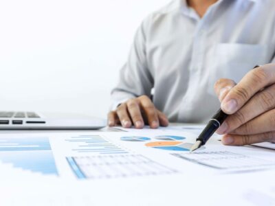 Industries That Can Benefit From a Bookkeeping Service