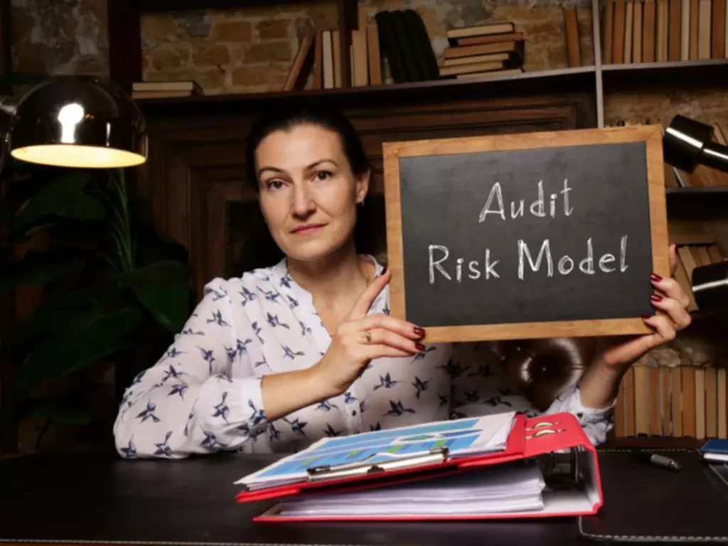 what is mid-size business bookkeeping
