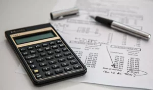 how to keep track of income and expenses when trying to start a small business