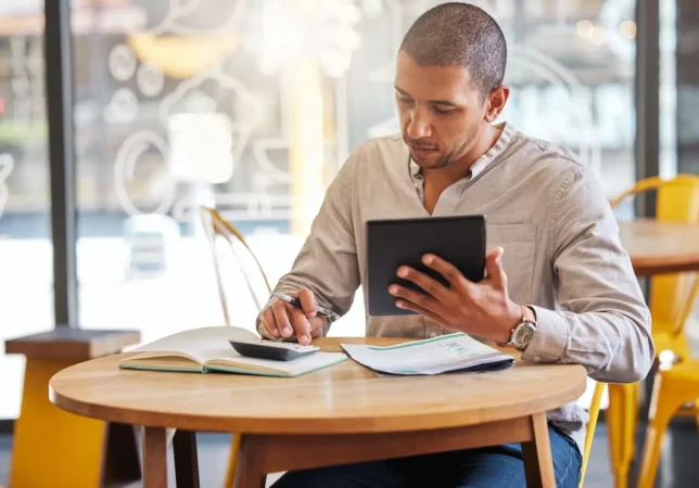 Coffee Shop Accounting: 8 Essential Tips for Owners