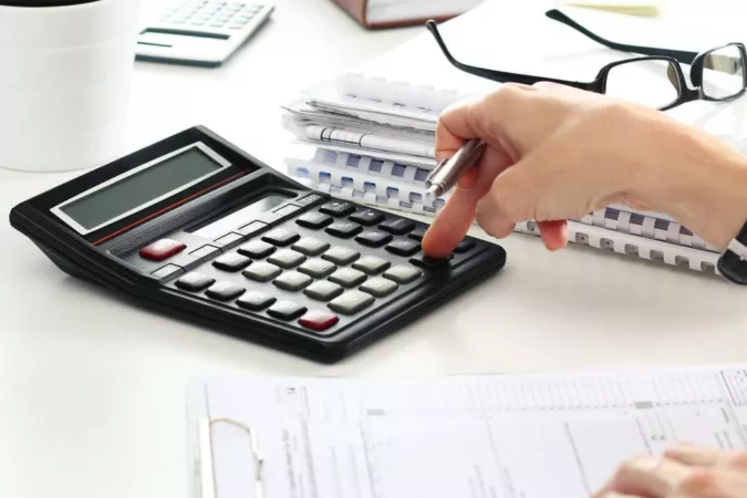 Accounts Receivable Outsourcing: 5 Benefits For Your Business