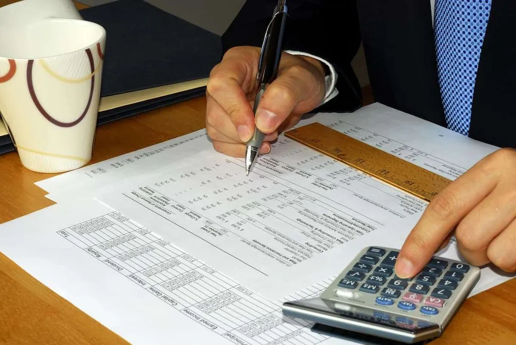 What Is the Difference Between Amortization and Depreciation?