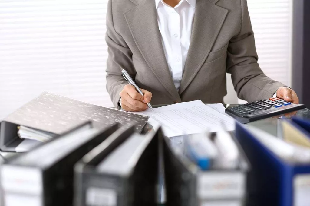 How to Do Bookkeeping for Your Cleaning Business